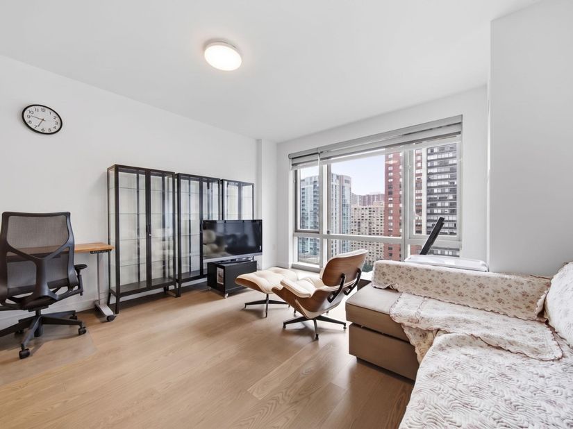 75 Park Lane South 1611, Jersey City NJ 07310