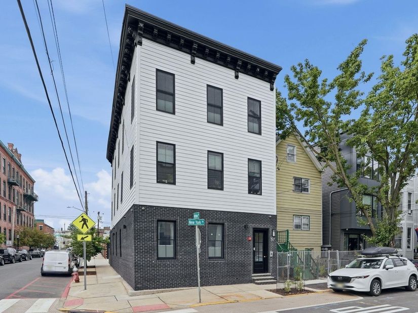 197 New York Ave 3, Jersey City NJ 07307