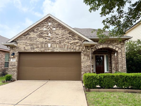 8121 E Pine Creek Bend, Cypress TX 77433