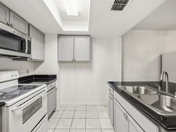 8456 Leawood Boulevard