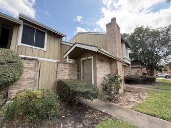 6106 W Airport Boulevard