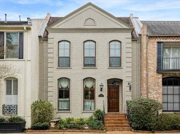 7525 Del Monte Drive