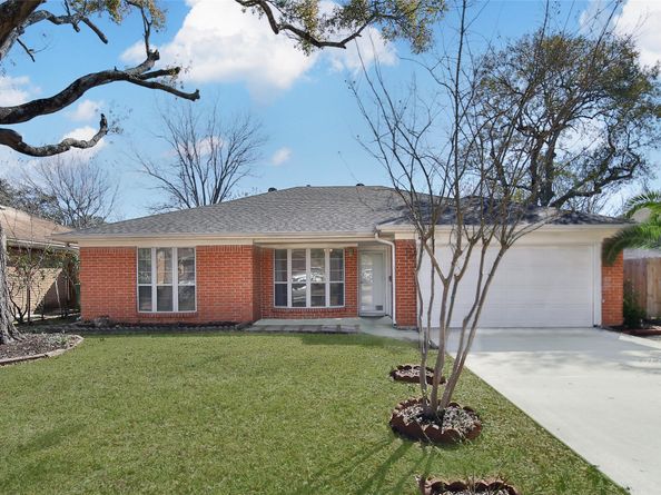 990 Redway Lane, Houston TX 77062