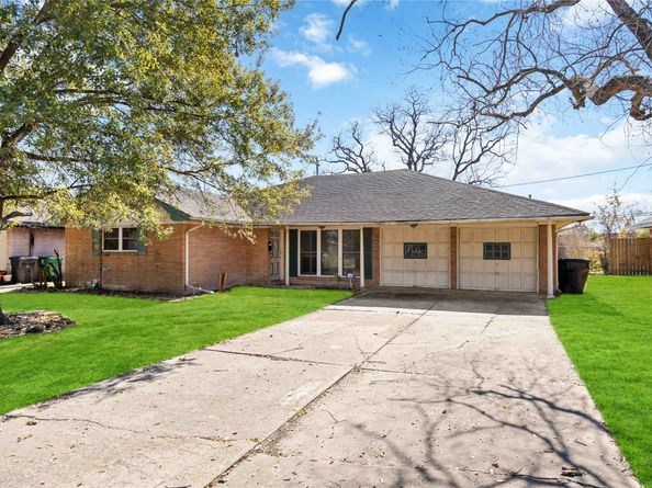 7634 Wynlea Street, Houston TX 77061