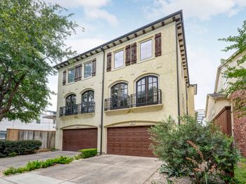 2306 McDuffie Street