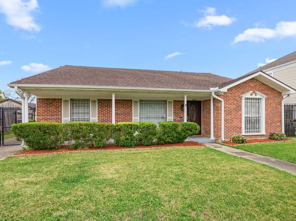 6443 Lawndale Street, Houston TX 77023