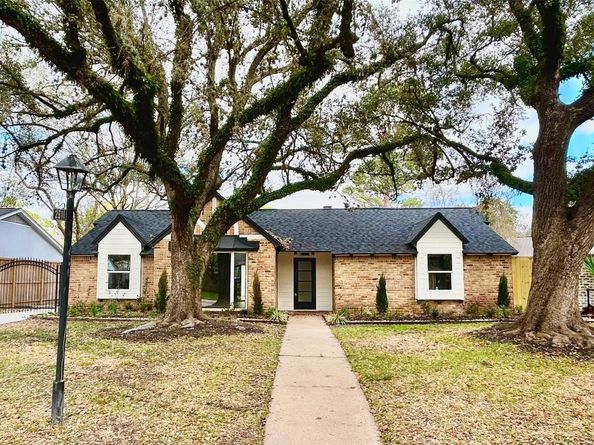 2511 Briarpark Drive, Houston TX 77042