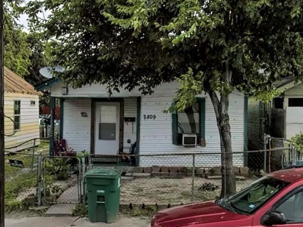 2809 Tuam Street, Houston TX 77004