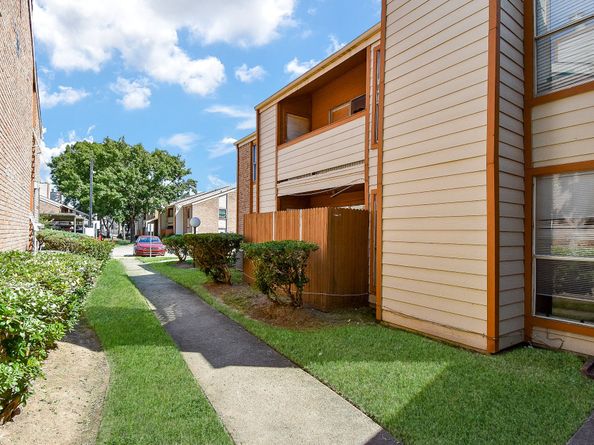 10202 Forum Park Drive 15, Houston TX 77036