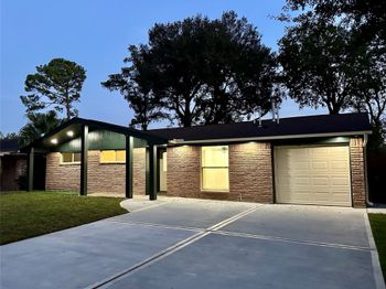 5803 E Greencraig Drive E