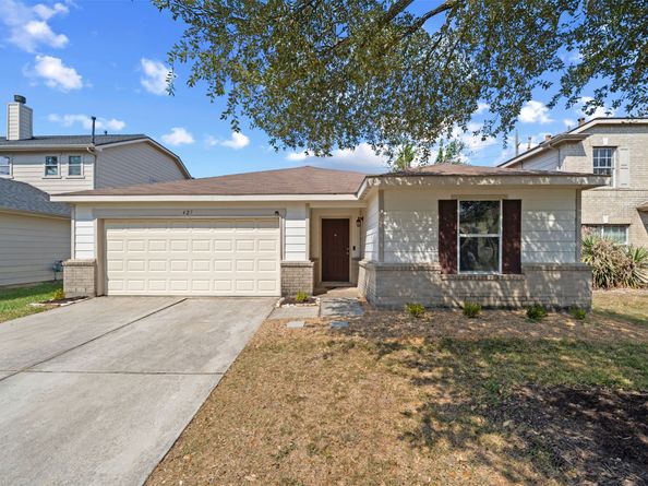427 Remington Heights Drive, Houston TX 77073