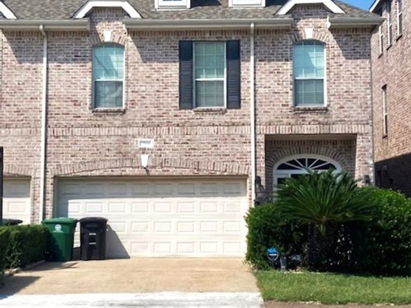 2806 Bering Drive, Houston TX 77057