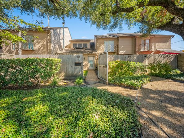 5814 Langfield Road 5814, Houston TX 77092