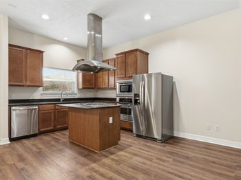 901 Mckinney Park Lane