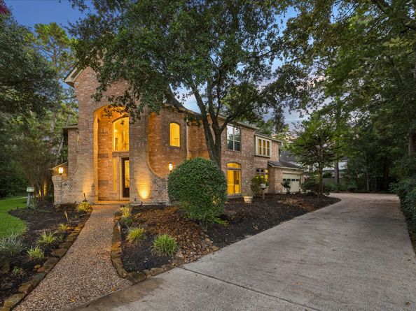 44 Dovewood Place, The Woodlands TX 77381
