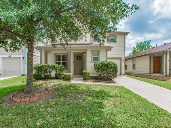 2638 Skyview Grove Court, Houston TX 77047