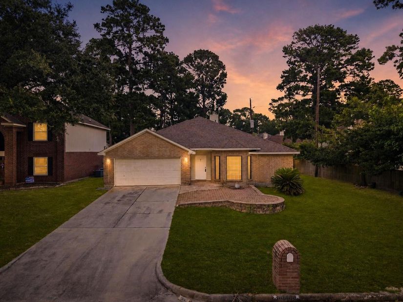 16022 Sugar Tree Drive, Houston TX 77070