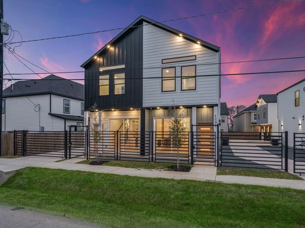 4607 Bricker Street A B C, Houston TX 77051