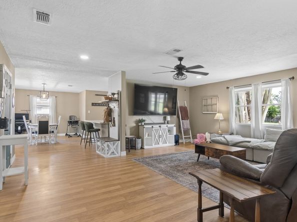 8205 Arrowhead Lane, Houston TX 77075