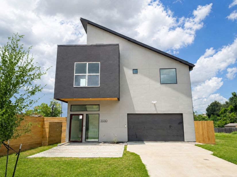 2030 Forest Hill Boulevard, Houston TX 77023