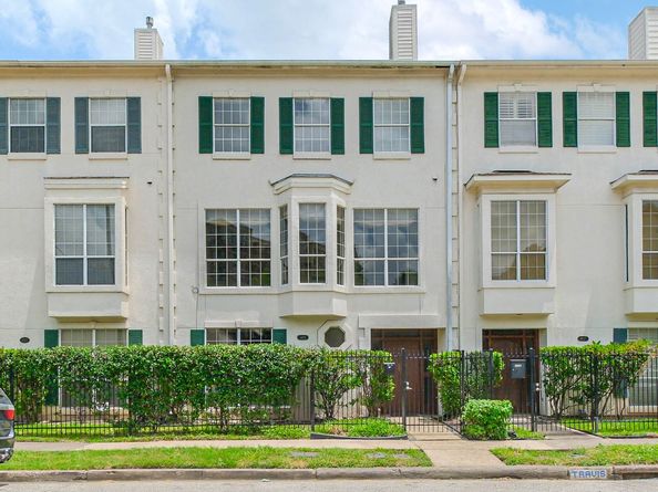 4925 Travis Street, Houston TX 77002