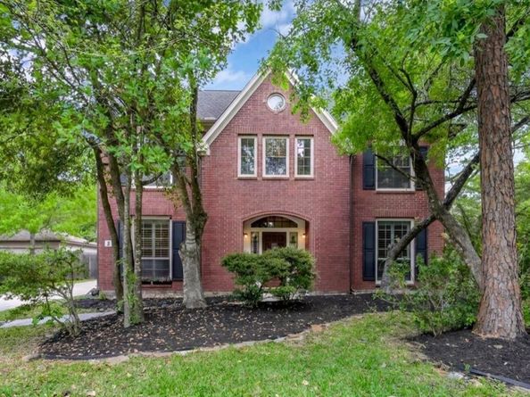 2 S Duskwood Place, The Woodlands TX 77381