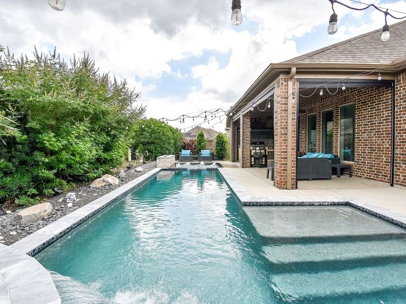9214 Holloway Cliff Lane, Cypress TX 77433