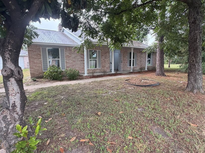 14875 Estrellita Drive, Houston TX 77060