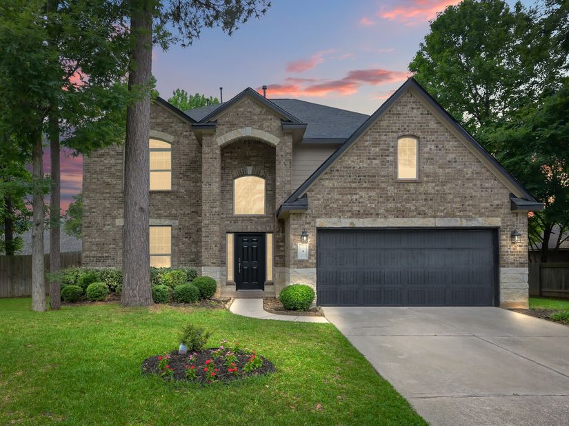 4 Logan Creek Lane, Conroe TX 77304