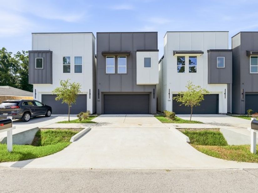 110 Luetta Street, Houston TX 77076