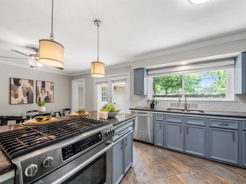 4307 Spellman Road, Houston TX 77035
