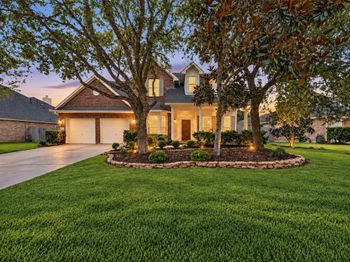 127 N HAWTHORNE HOLLOW Circle