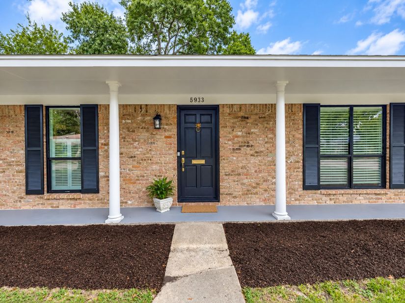 5933 Birdwood Road, Houston TX 77074