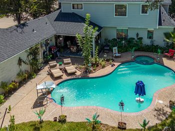 1815 Cobblestone Court