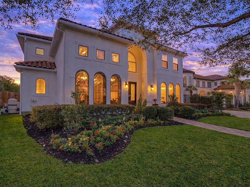 14014 Hampton Cove Drive, Houston TX 77077