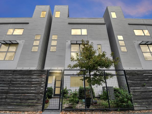 4722 Austin Street, Houston TX 77004