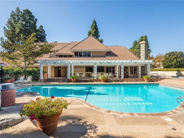 2571 Plaza Del Amo 107, Torrance CA 90503