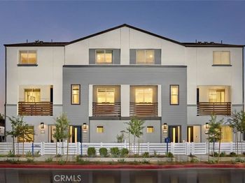 1320 W Oakcrest Paseo