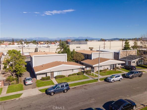 2109 2113 E Westport Drive, Anaheim CA 92806