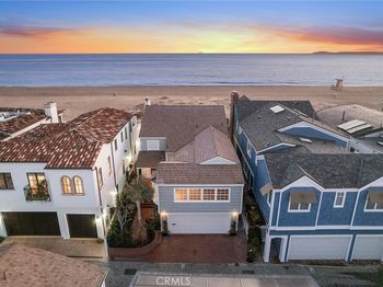 1516 E Ocean Front