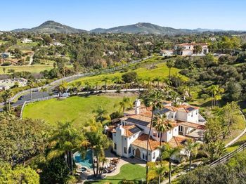 3376 Calle Tres Vistas