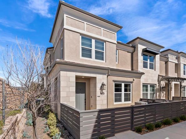 1209 Sunrise View 105, San Marcos CA 92078