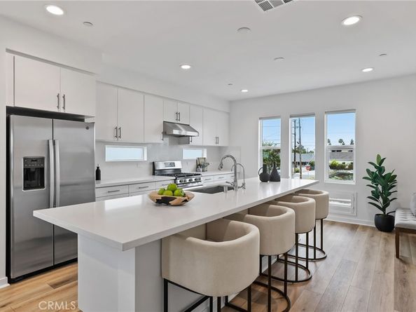 536 Caleigh Lane, Costa Mesa CA 92627