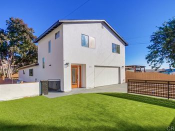 1211 La Presa Avenue