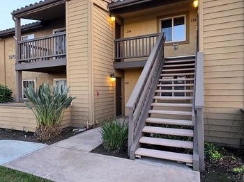 1975 Avenida Del Mexico