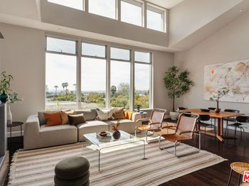 1250 N Harper Avenue