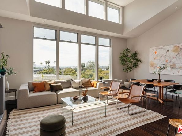 1250 N Harper Avenue PH421, Los Angeles CA 90046