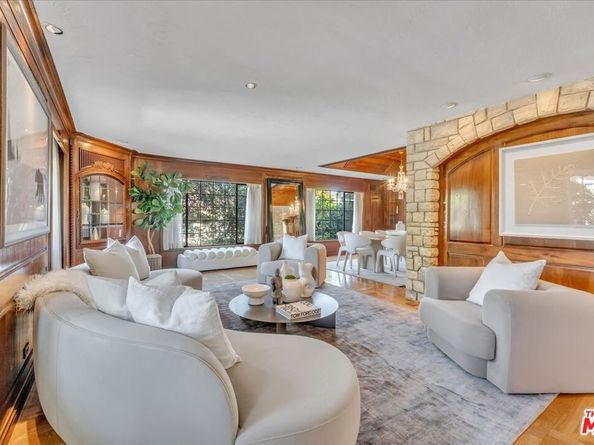 16560 Park Lane Circle, Los Angeles CA 90049