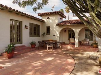 2439 Ronda Vista Drive