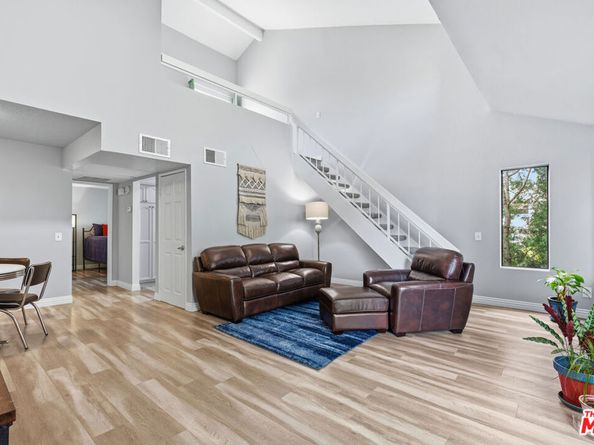 8221 Langdon Avenue 201, Van Nuys CA 91406
